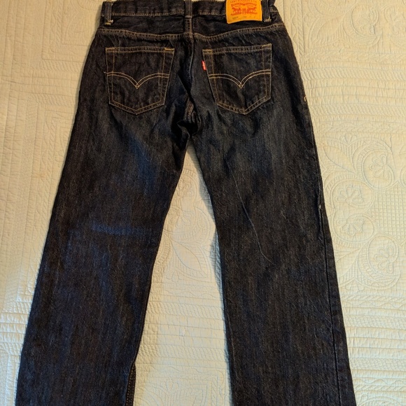 Perfect condition Levi's in dark wash - Picture 6 of 7